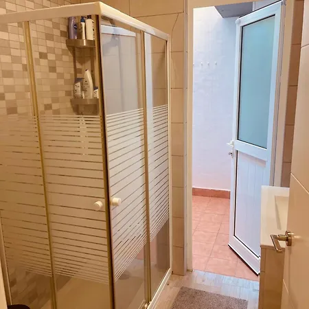 Room7 * Bajamar (La Laguna)